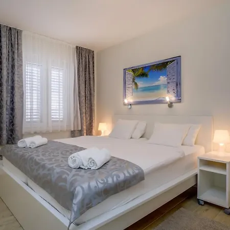 Design & - Exklusives (adults Only) Apartman Mali Lošinj